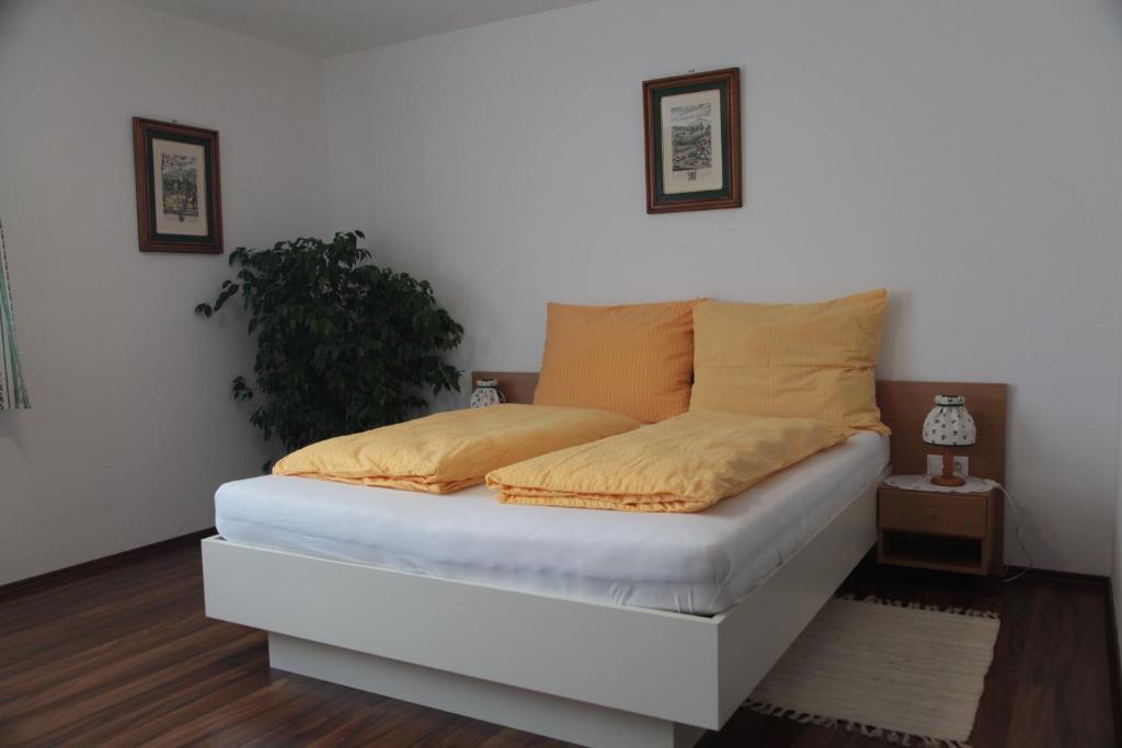 Pension Casa Topolino Βίνερ Νόιστατ Εξωτερικό φωτογραφία